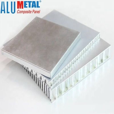 پانل های کامپوزیت لانه زنبوری آلومینیومی پلاستیکی PVDF 4 میلی متر عایق صدا 5052 1570 میلی متر